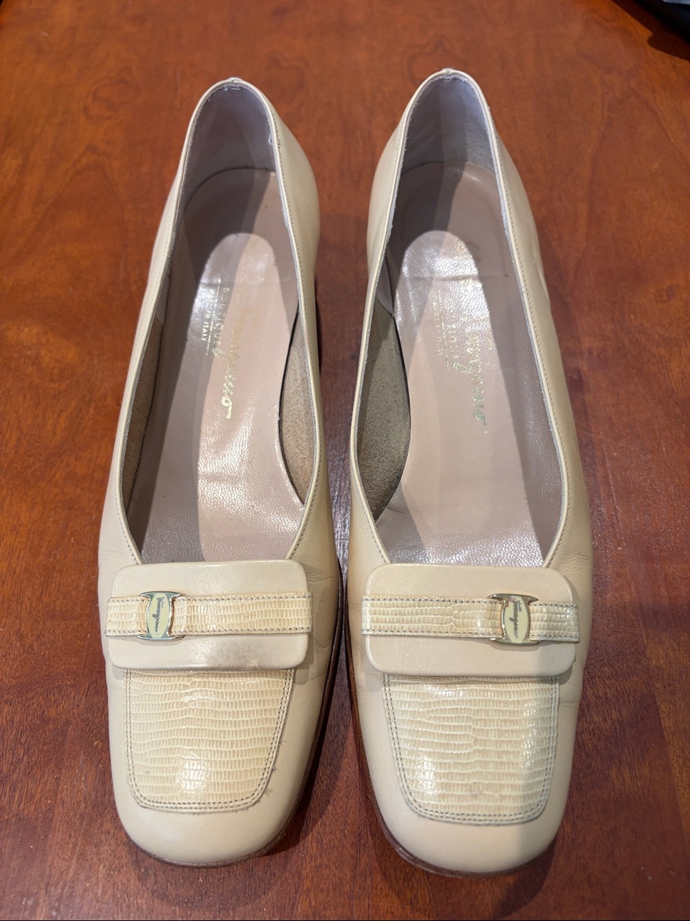 Salvatore Ferragamo Beige Leather shoes
